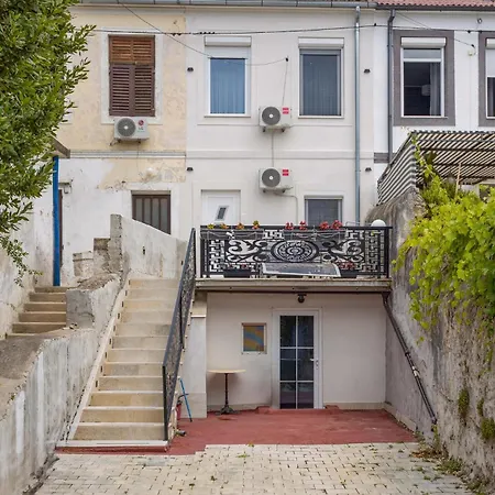 3 Bedroom In *