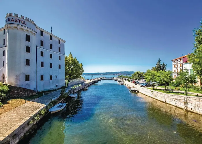 3 Bedroom Amazing In Semesterbostad Crikvenica