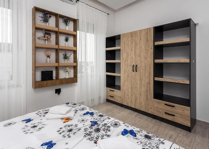 Ferienhaus 3 Bedroom Amazing In Crikvenica